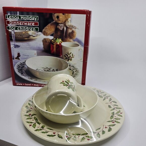 New Lenox China Holiday 3Pc Place Setting for Children Melamine Factory Sealed - Picture 1 of 3